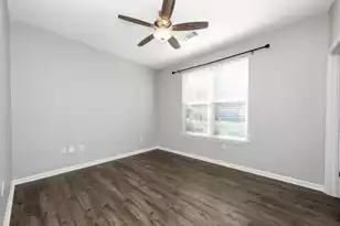 300 Bucksley Ln, Charleston, SC 29492 - Photo 13