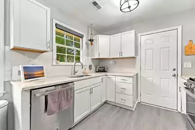 109 Walnut Circle E, Summerville, SC 29485 - Photo 5