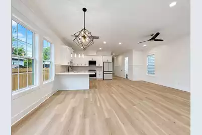 2049 Delaware Avenue, North Charleston, SC 29405 - Photo 9