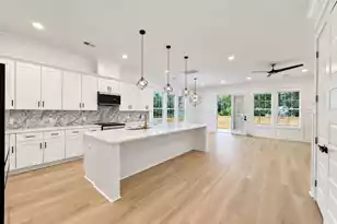 2047 Delaware Ave, North Charleston, SC 29405 - Photo 7