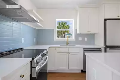 36 Isabella Street #36, Charleston, SC 29403 - Photo 7