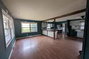 331 Reaves Ave E, Dillon, SC 29536 - Photo 5