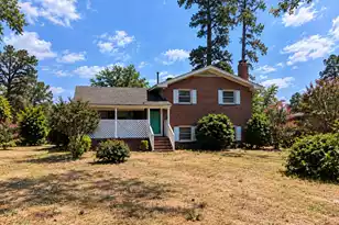 331 Reaves Ave E, Dillon, SC 29536 - Photo 1