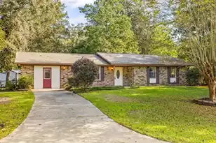 107 Bristow Dr, Summerville, SC 29483 - Photo 1