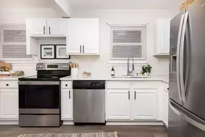 415 Parkdale Drive #Apt 2F, Charleston, SC 29414 - Photo 9