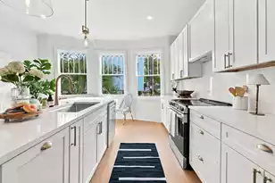 563 Rutledge Ave, Charleston, SC 29403 - Photo 3