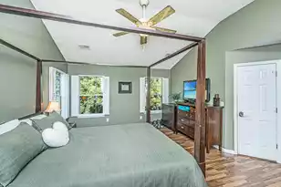 129 Historic Dr, Mount Pleasant, SC 29464 - Photo 15