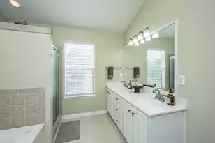 129 Historic Dr, Mount Pleasant, SC 29464 - Photo 17