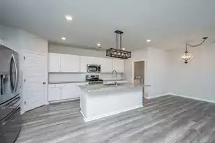 573 Spanish Wells Rd, Summerville, SC 29486 - Photo 5