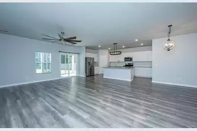 573 Spanish Wells Road, Summerville, SC 29486 - Photo 3