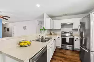 313 Salkahatchie St, Summerville, SC 29485 - Photo 3