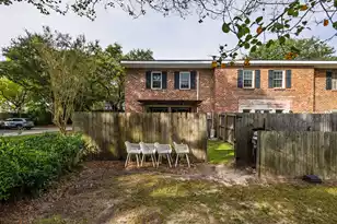 413 Carriage Ln, Mount Pleasant, SC 29464 - Photo 37