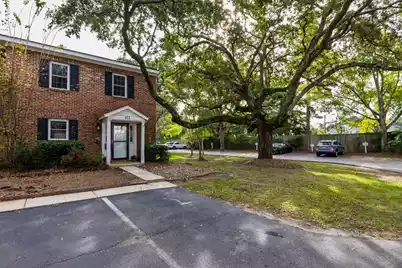 413 Carriage Lane, Mount Pleasant, SC 29464 - Photo 7