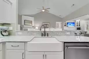 1500 Wellesley Cir, Mount Pleasant, SC 29466 - Photo 11
