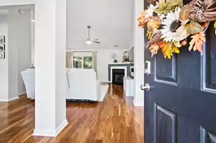 592 Hainsworth Dr, Charleston, SC 29414 - Photo 3