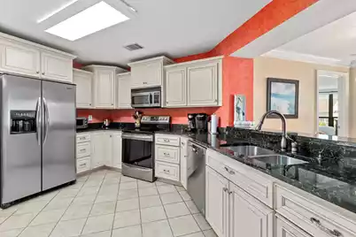 8000 Palmetto #Unit 306, Isle Of Palms, SC 29451 - Photo 3
