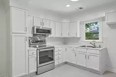 1600 Wannamaker Avenue, Summerville, SC 29485 - Photo 17