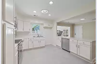 1600 Wannamaker Avenue, Summerville, SC 29485 - Photo 15