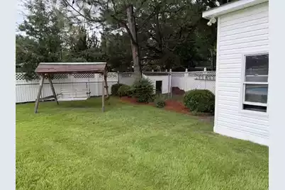 833 Stratton Drive, Florence, SC 29501 - Photo 3