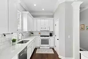 112 Etiwan Park St, Charleston, SC 29492 - Photo 3
