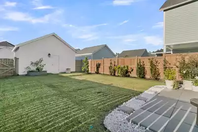 220 Midtown Avenue, Summerville, SC 29486 - Photo 9