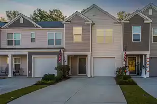 135 Sunrise Ln E, Summerville, SC 29486 - Photo 1