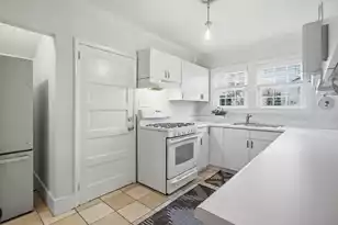 57 Darlington Ave, Charleston, SC 29403 - Photo 9