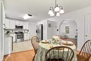 171 Maple Tree Ln, Cowpens, SC 29330 - Photo 11
