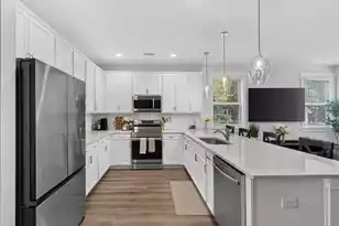5148 Pk Crk Ave, North Charleston, SC 29418 - Photo 5