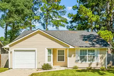 122 Cambridge Road, Summerville, SC 29486 - Photo 1