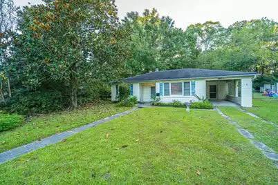 1716 Avalon Circle W, Charleston, SC 29407 - Photo 5