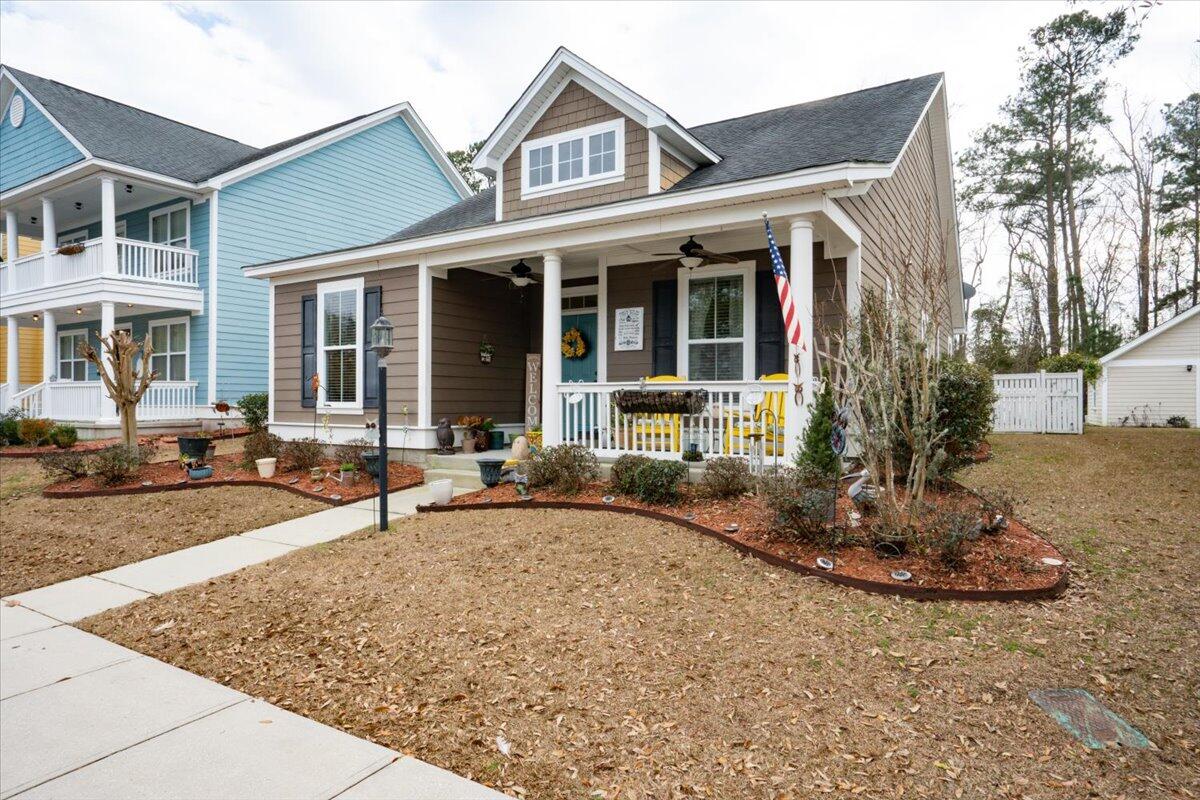 215 Forsythia Ave, Summerville, SC 29483 - MLS 23001515 - Coldwell Banker