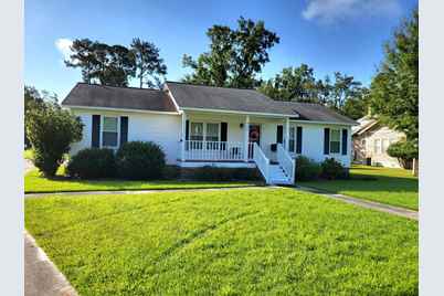 387 Barkley Street E, Elloree, SC 29047 - Photo 1