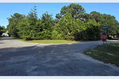 1430 Lieben Road, Mount Pleasant, SC 29466 - Photo 1