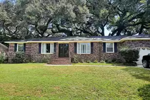 2320 Lander Ln S, Charleston, SC 29414 - Photo 1