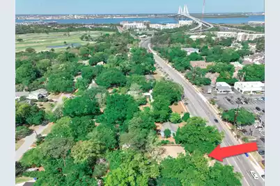 295 Coleman Boulevard W, Mount Pleasant, SC 29464 - Photo 1