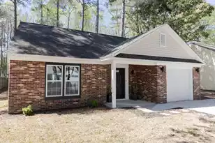 212 Regent St, Summerville, SC 29483 - Photo 1