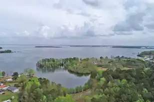 120 Rutledge Dr, Eutawville, SC 29048 - Photo 1