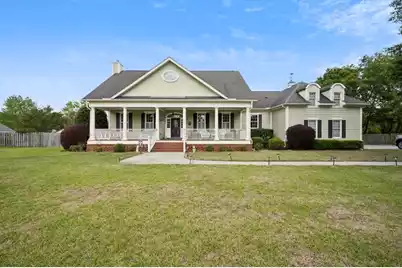 527 Butternut Road W, Summerville, SC 29483 - Photo 1