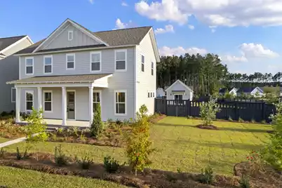 715 Blueway Avenue, Summerville, SC 29486 - Photo 1