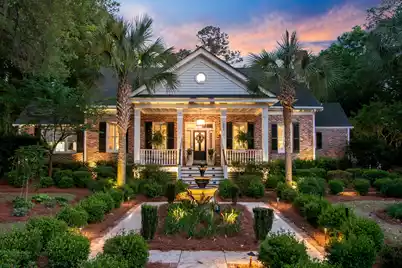 207 Central Avenue, Summerville, SC 29483 - Photo 1