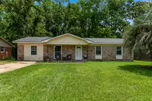 225 Arbor Rd, Summerville, SC 29485 - Photo 1