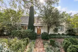 2137 Wappoo Dr, Charleston, SC 29412 - Photo 1