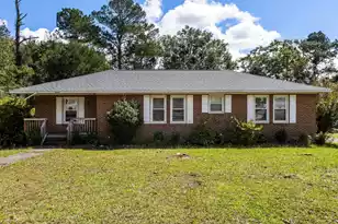 809 Magnolia Street N, Summerville, SC 29483 - Photo 1