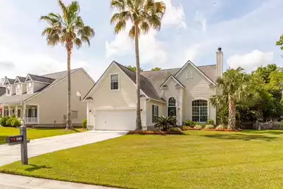 2632 Planters Pointe Boulevard, Mount Pleasant, SC 29466 - Photo 1