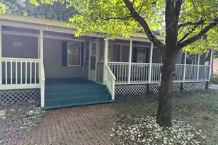 1104 Hickory Dr, Summerton, SC 29148 - Photo 1