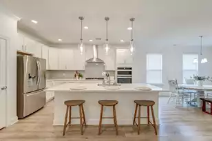 802 Pointe Blvd S, Summerville, SC 29483 - Photo 1