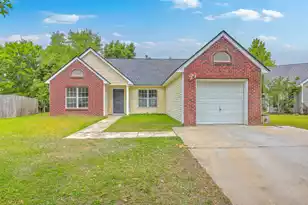 206 Barnwell St, Summerville, SC 29483 - Photo 1