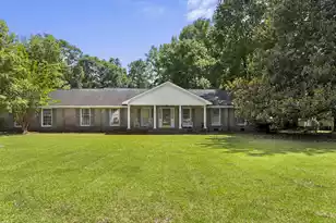 3093 Jackson Dr, Orangeburg, SC 29118 - Photo 1