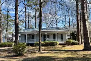 1089 Charles Dr, Manning, SC 29102 - Photo 1